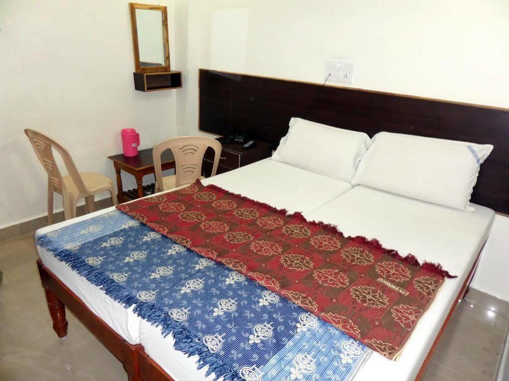 Hotel Sahasra Residency Tirupati Exterior photo